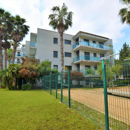 Yoly Apartament 4 Pax With Pool And Garage Lloret شقة يوريت دي مار
